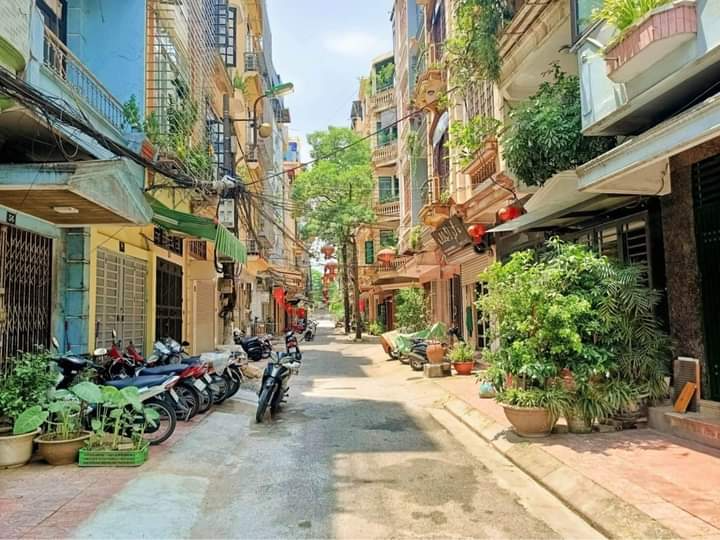 TRUNG TÂM BA ĐÌNH – PHÂN LÔ – Ô TÔ TRÁNH – VỈA HÈ – 35M2 – 5.9 TỶ.