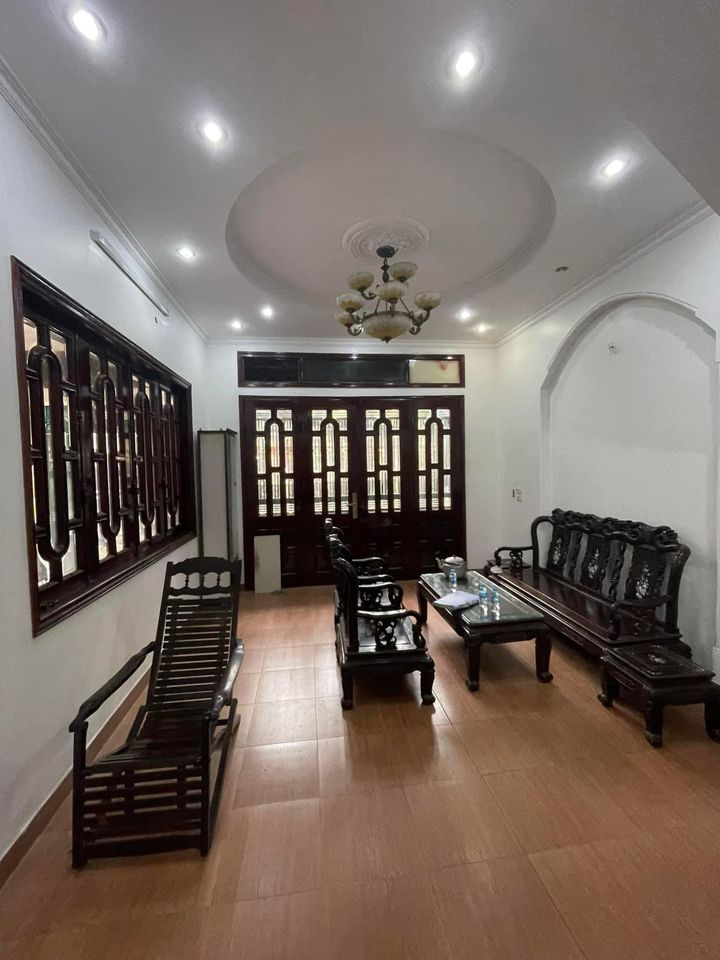 Bán nhà Hoàng Hoa Thám Ba Đình 63m2 x 6T.