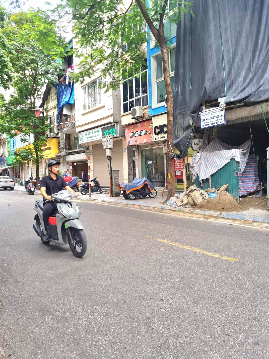 BÁN NHÀ MẶT PHỐ LÊ QUÝ ĐÔN 28M2 5 TẦNG – MT 5M - VỈA HÈ KINH DOANH SẦM UẤT – GIÁ 15 TỶ.