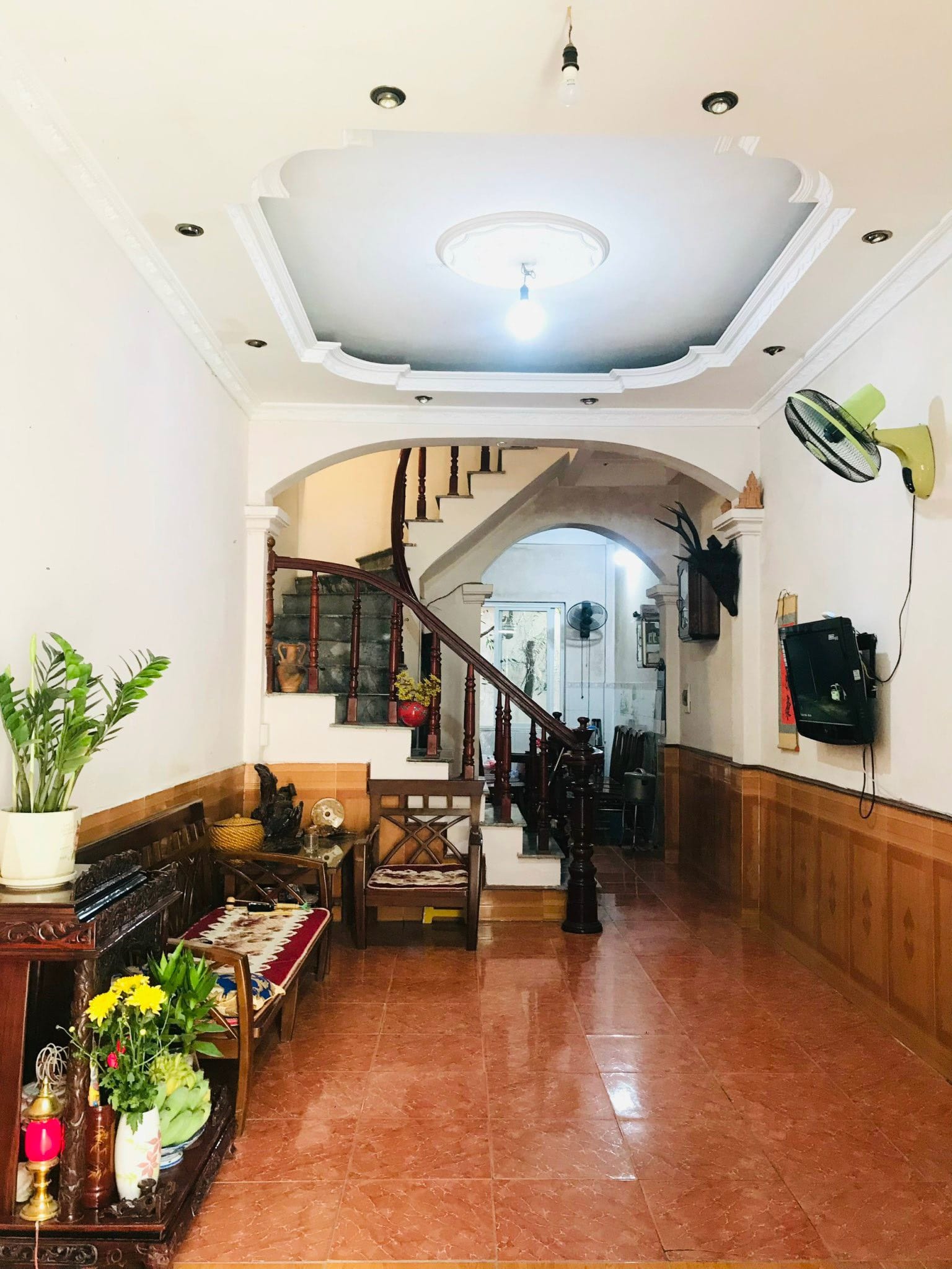 Cần bán nhà ngõ 61 Bằng Liệt 37m2, 4 tầng giá 3.95 tỷ.