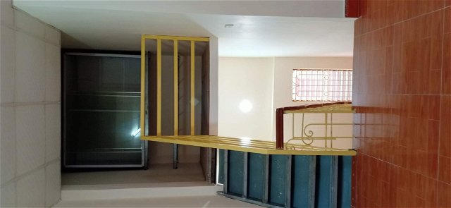 Bán gấp nhà đẹp 3 tầng mặt phố Phan Đình Giót, 43m2, MT5m, kinh doanh, giá chỉ 6.3 tỷ.