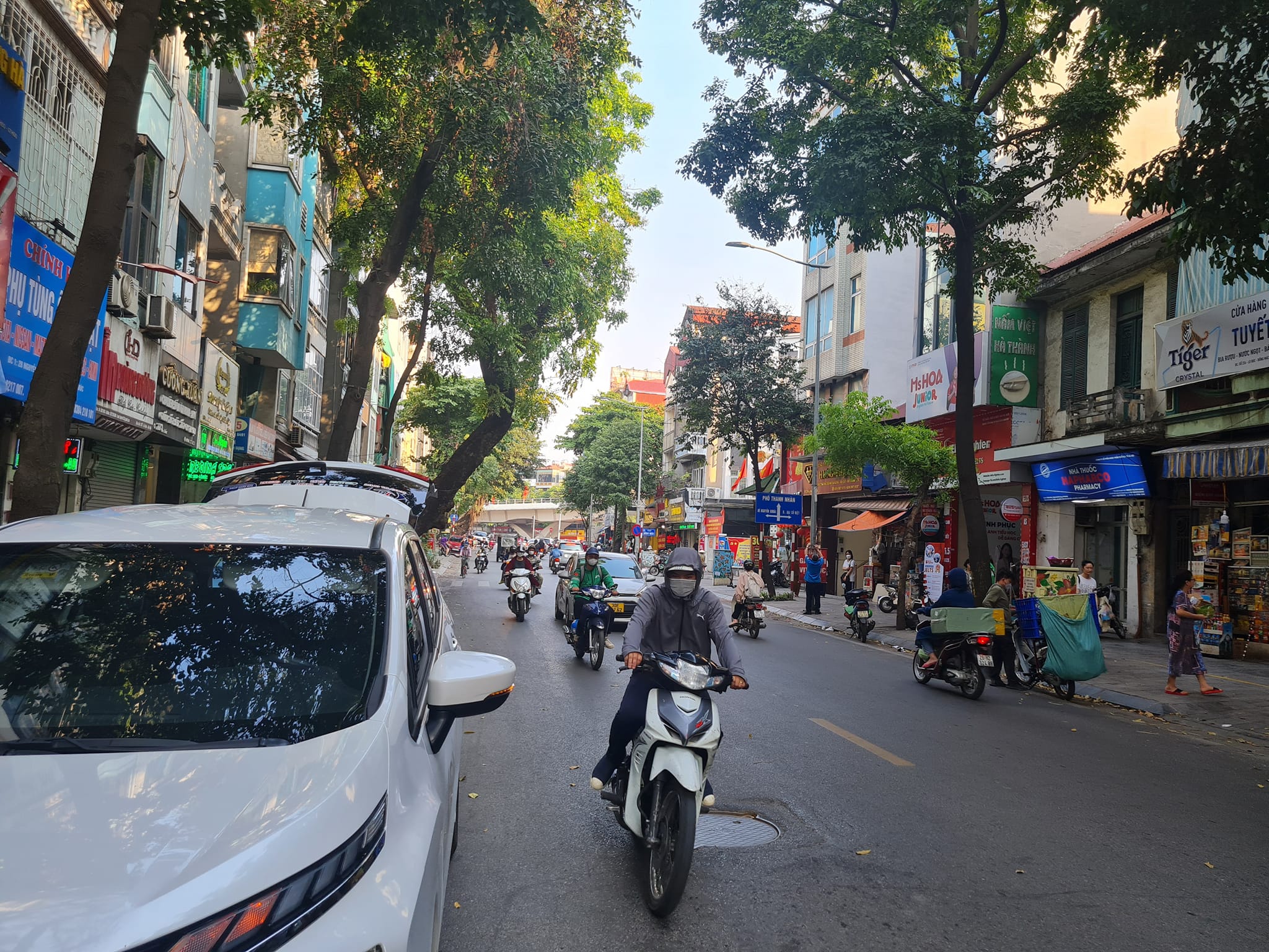 BÁN NHÀ MẶT PHỐ LÒ ĐÚC 37M2 5 TẦNG – MẶT TIỀN 7M- KINH DOANH SẦM UẤT – GIÁ 15.5 TỶ.