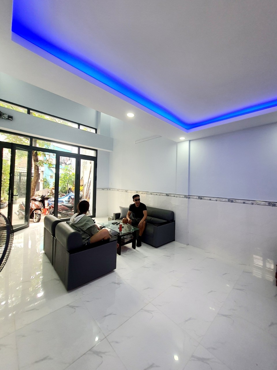 NHÀ ĐẸP ÂU CƠ, TÂN BÌNH - 49M2 TẶNG FULL NỘI THẤT - 2 TẦNG - 4.3 TỶ.