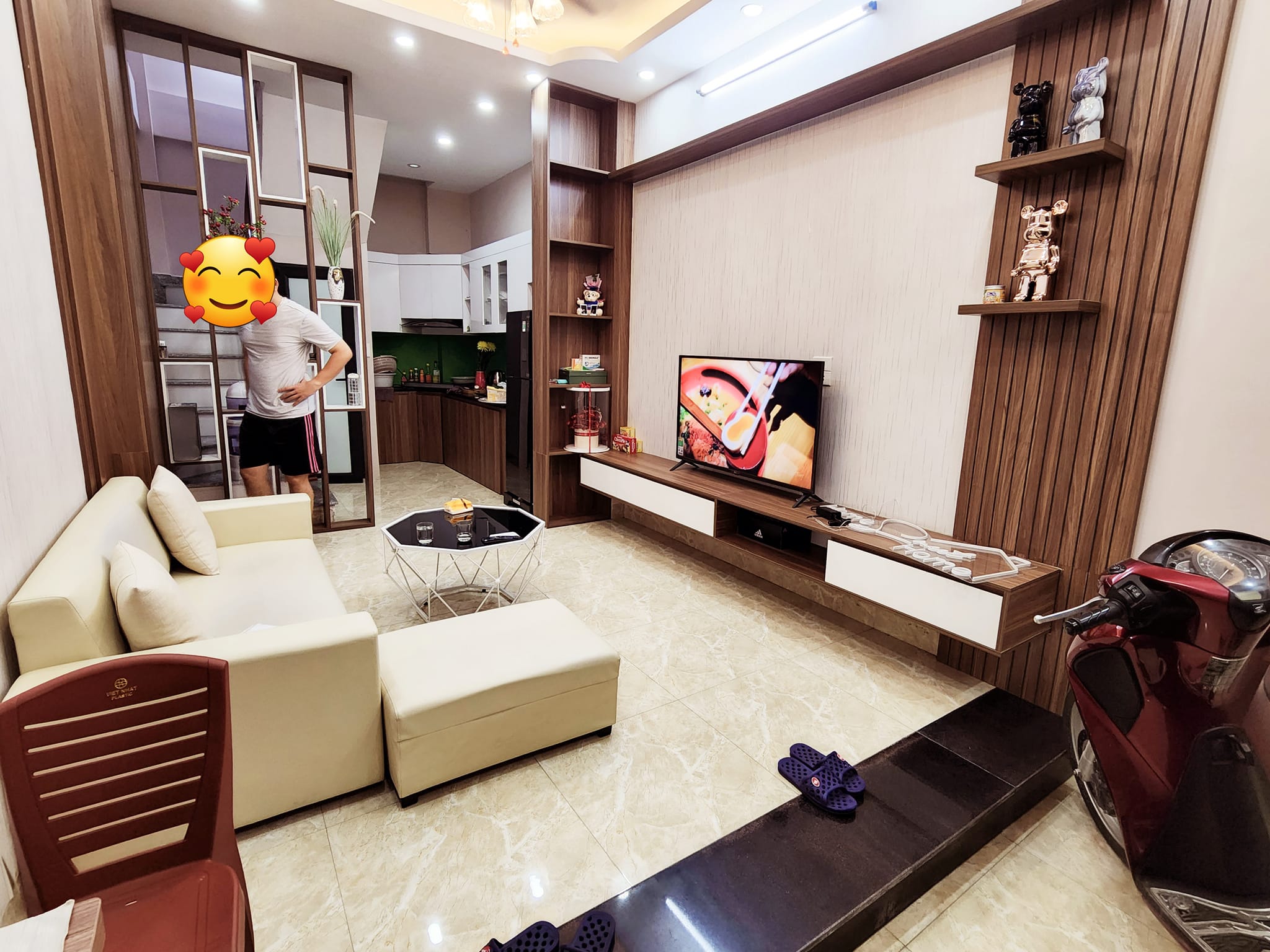 Bán nhà Định công 40m2 x5T,ngõ đẹp,gần đường,nhà ở luôn,giá 3,56 tỷ.