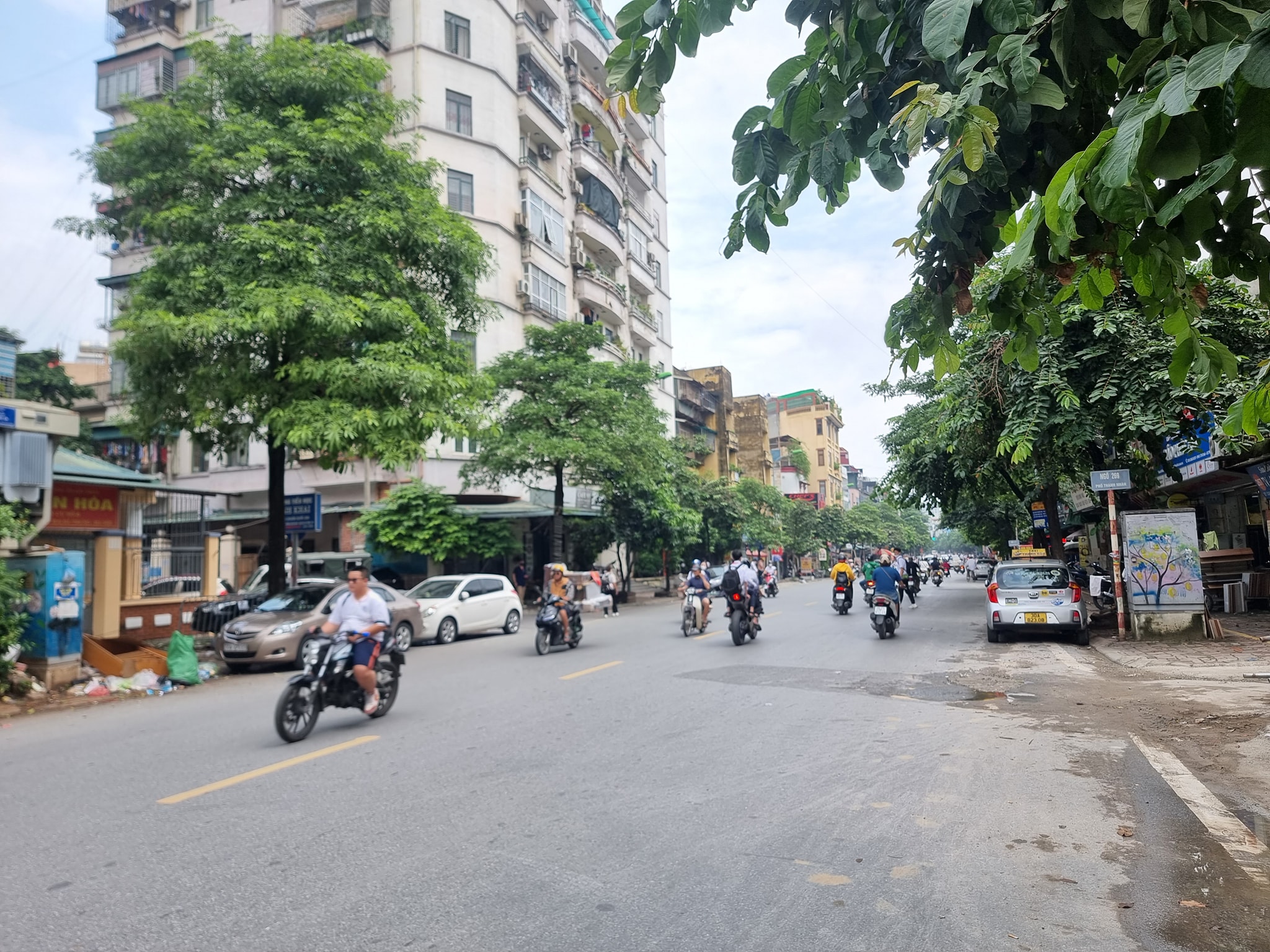 BÁN NHÀ MẶT PHỐ THANH NHÀN 130M2 TẬP THỂ TẦNG 1- MT 17M– KINH DOANH SẦM UẤT – GIÁ 12 TỶ.