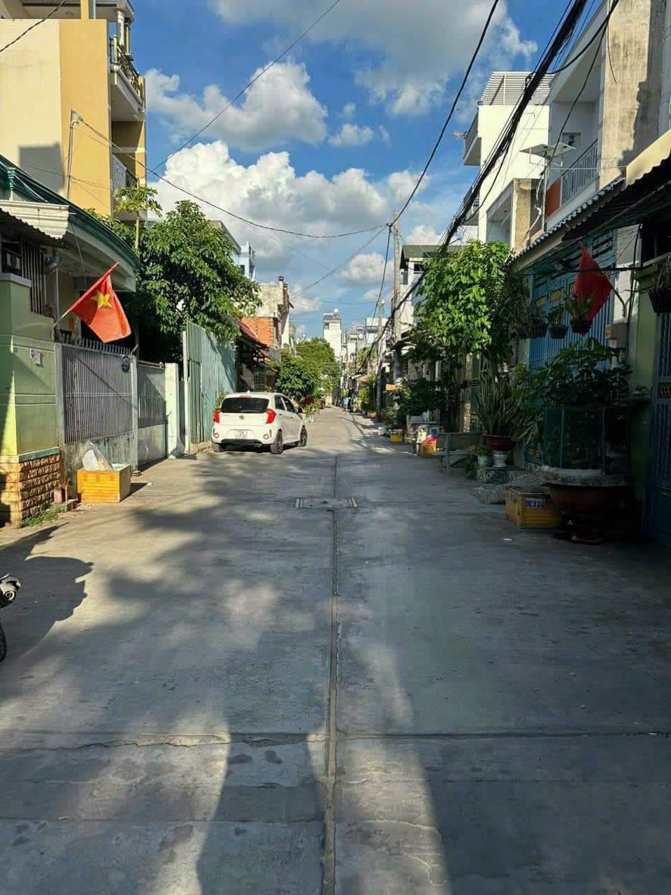 Bán nhà đường Chiến Lược - Bình Tân - NHÀ XINH ĐẸP - HẺM 5M - 52M2 - 4,1 TỶ.