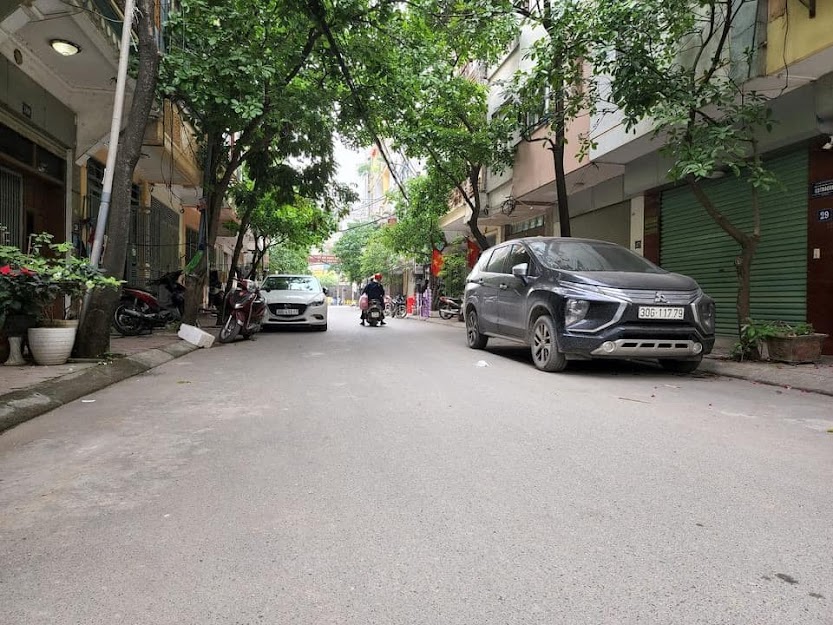 Lê Lợi - Bà Triệu ô tô tránh, vỉa hè, thang máy, nhà đẹp 55m2x6T, 9.8 tỷ..