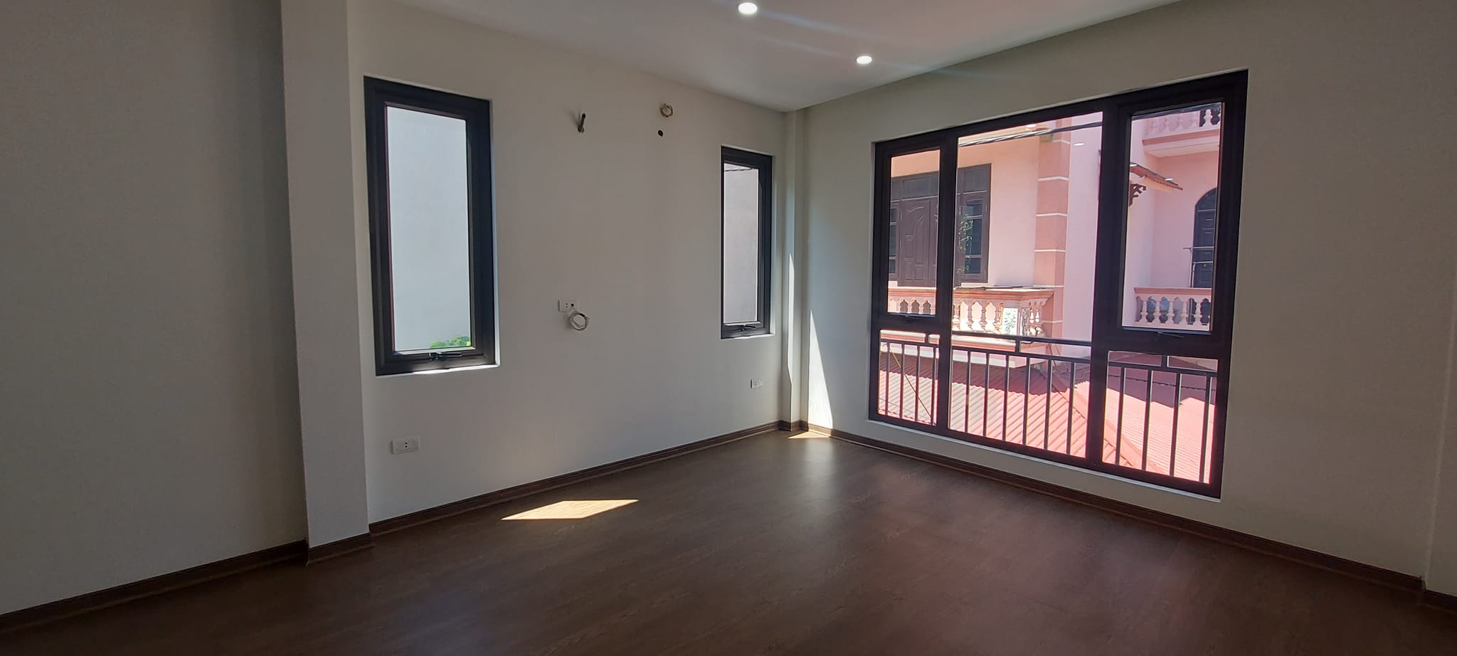 MIÊU NHA TÂY MỖ HÌNH THỬA ĐẤT VUÔNG ĐẸP NỞ HẬU - 50M RA Ô TÔ - TRƯỚC NHÀ BA GÁC PHI GIÁ ĐẦU TƯ.