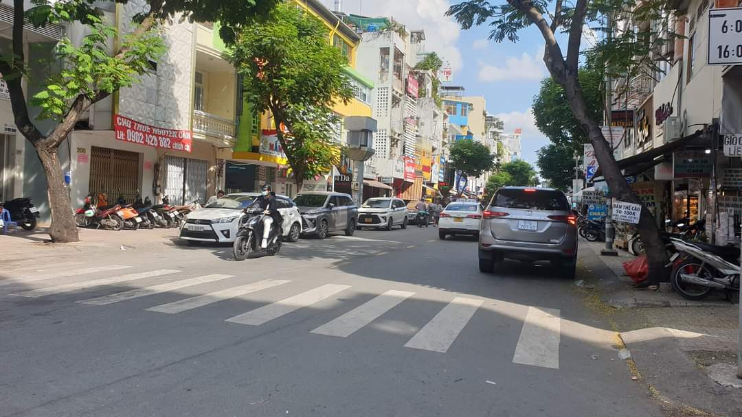 Hiếm Điện Biên Phủ - Quận 3 - HXH 10m thông KInh Doanh - 4 tầng.