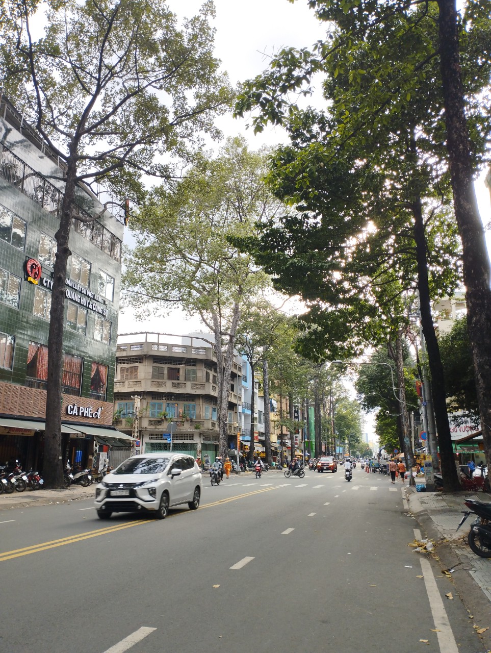 NGộp Mặt Tiên - Tân Khai - Quận 11 - 3 tầng Mới ở liền - 40m2.