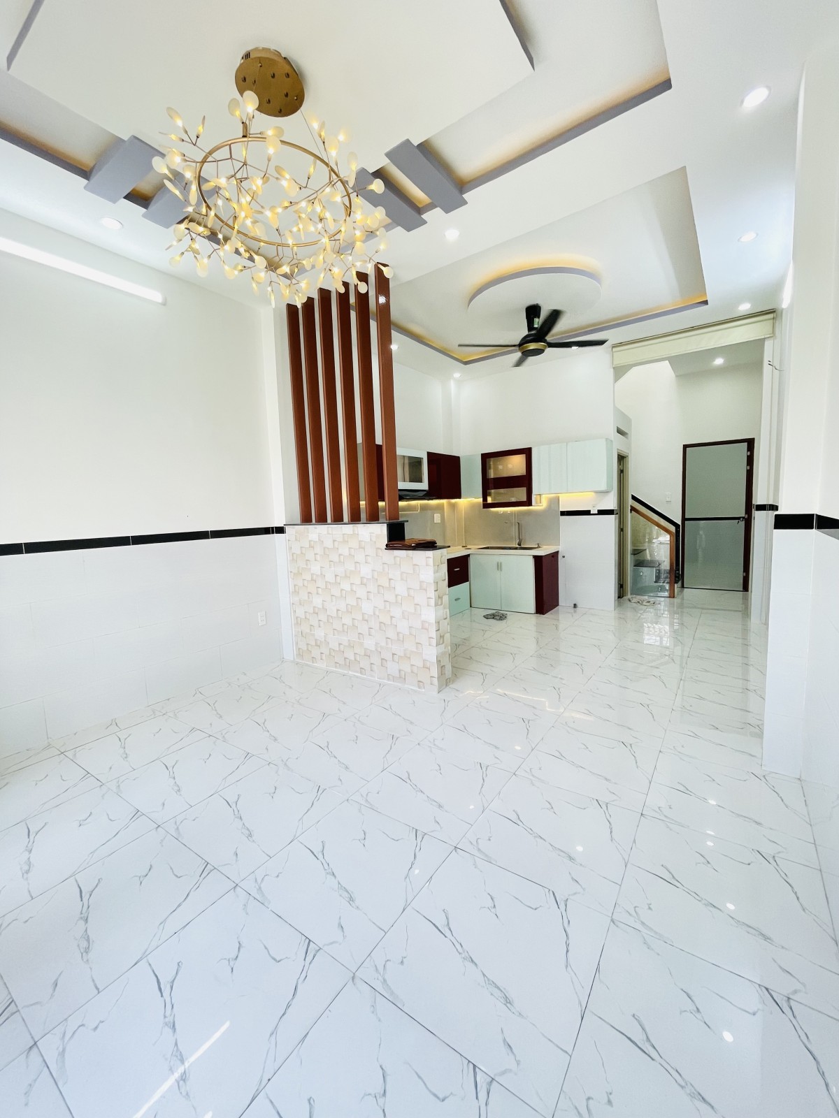 Hẻm Rộng, Xe Hơi Ngủ Trong Nhà - Thống Nhất P11 Gò Vấp - 60m2. Giá chỉ 5.1Tỷ.