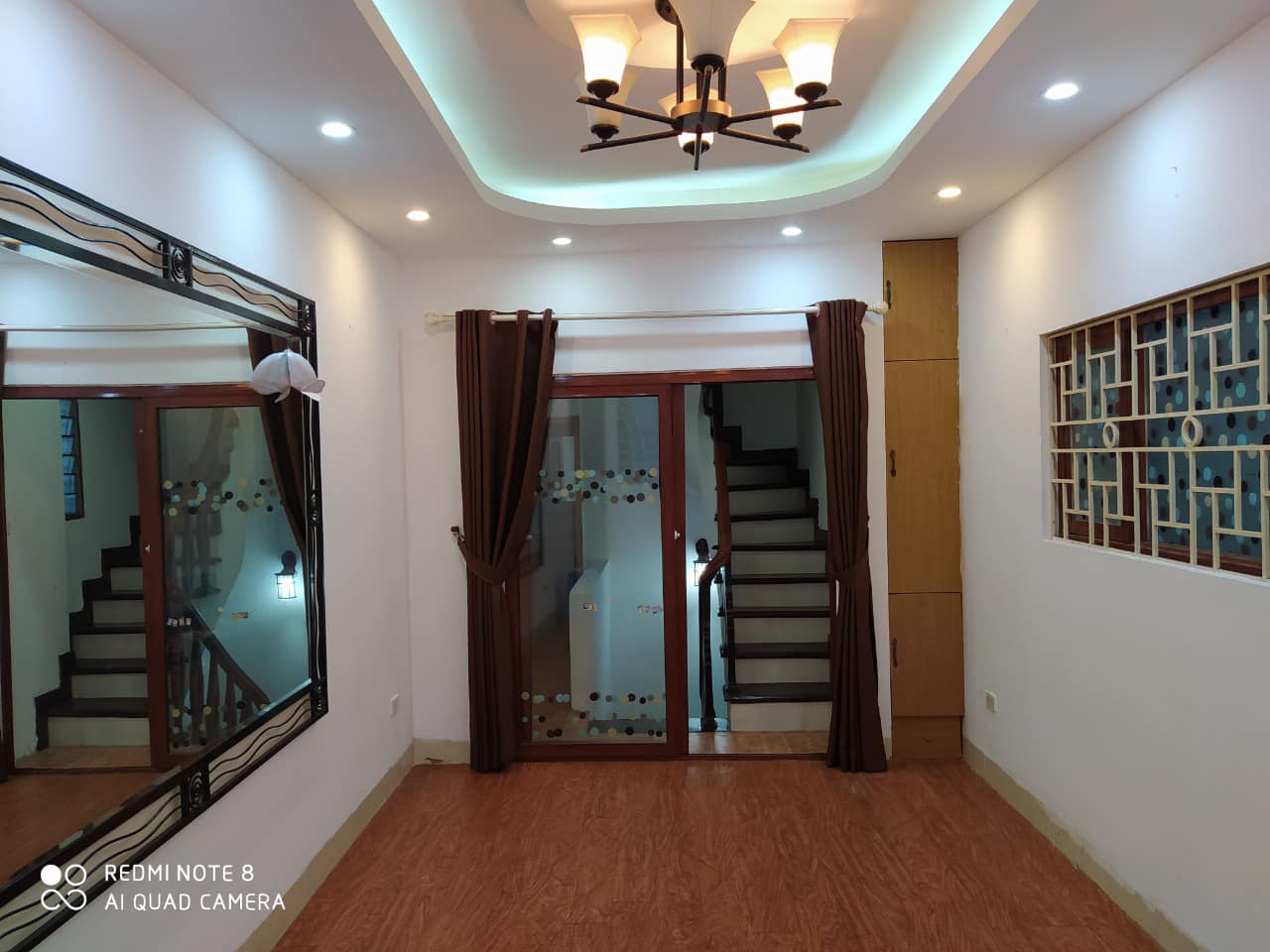 Bán nhà Ngõ Chợ Khâm Thiên, Đống Đa, KD nhỏ, 5 tầng 30m2 giá 3.4 tỷ.