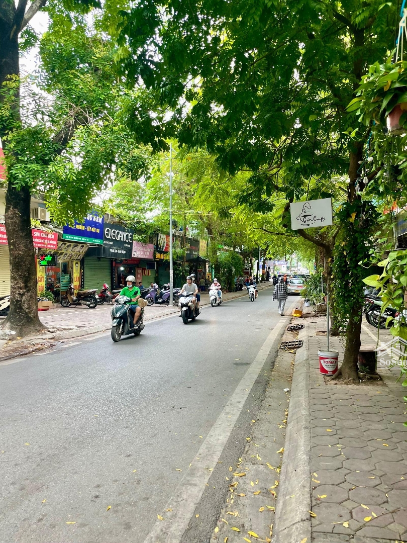 Bán gấp siêu phẩm lô góc mặt phố Vũ Ngọc Phan kinh doanh 110tr/th, 100m2, 8T, MT 11m giá 49tỷ.