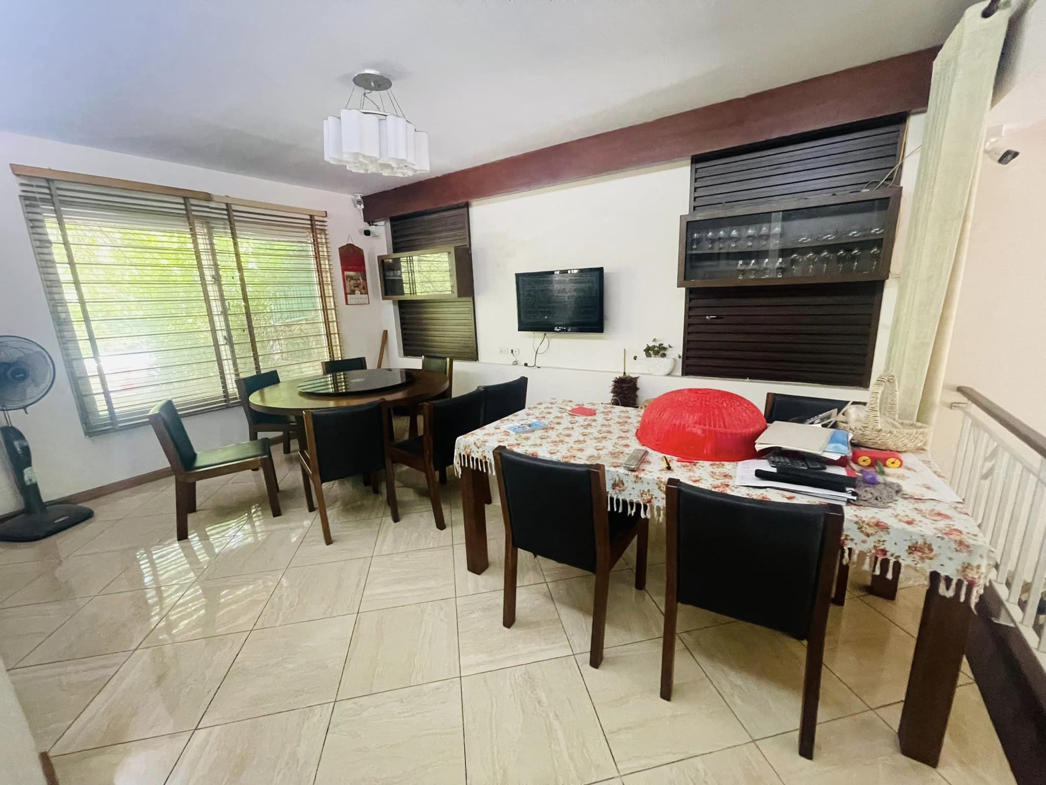 Hiếm, biệt thự phố Kim Đồng, căn góc, ô tô tránh, chạy vòng quanh, 177m, 26.5 tỷ.