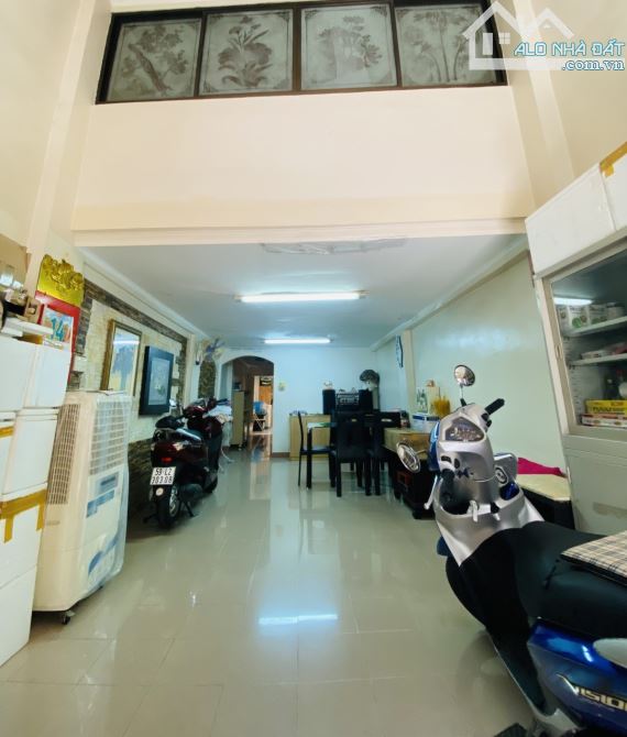 Giá quá rẻ Nguyễn Trãi,Q5, 80m², giá 8 tỷ, chỉ 100tr/m², gần MT đường.