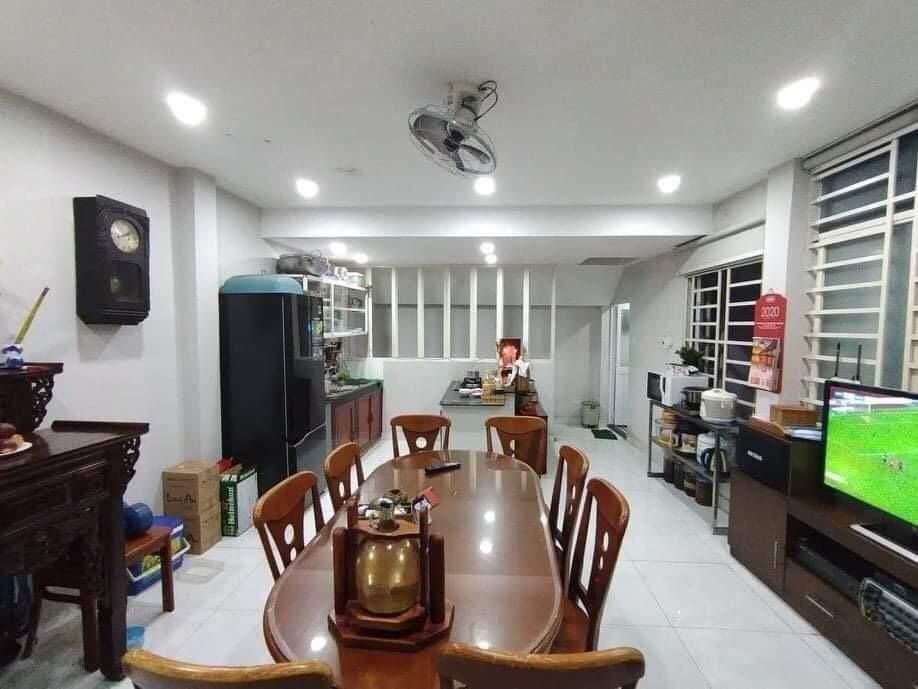 Bán nhà HXH Tỉnh lộ 43, Bình Chiểu Thủ Đức, 254m2, giá chỉ 10.5 tỷ.