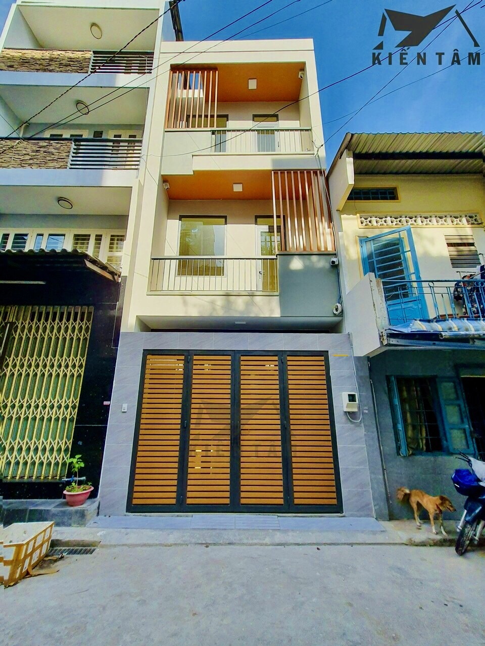 Bán nhà mới hẻm 8m đường Thạch Lam,DT:4.1m x 5.6m đúc 2 lầu giá 4.6 tỷ