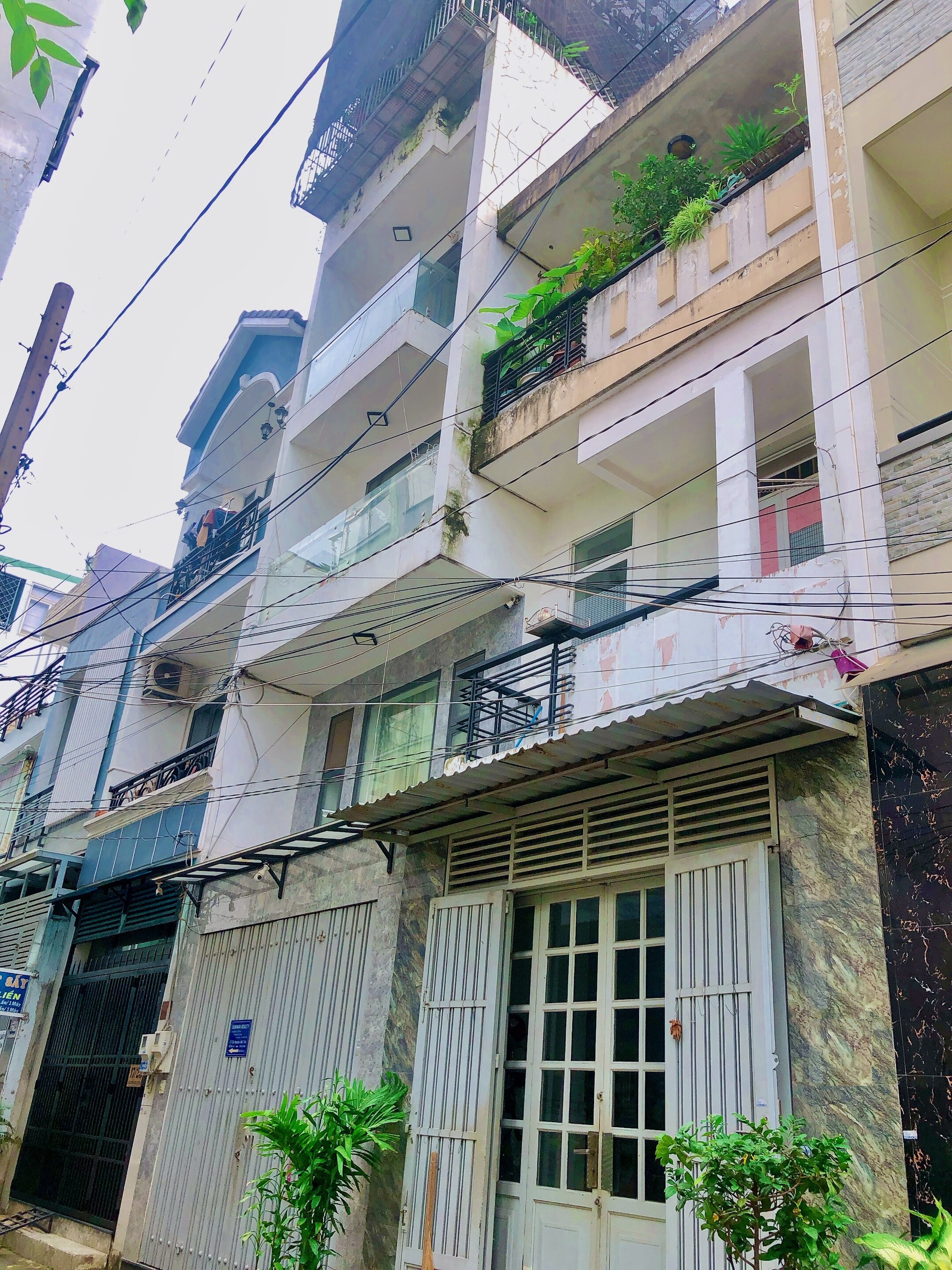 Bán nhà hẻm 6m đường Nguyễn Hữu Tiến,DT:4x12m đúc 3 lầu giá 6.7 tỷ TL