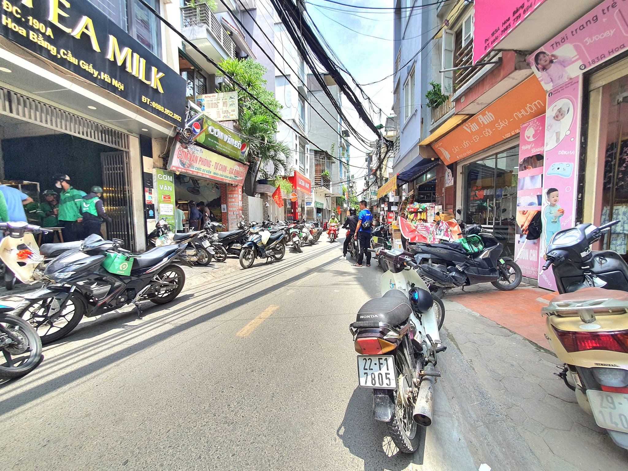 NHÀ HOA BẰNG CẦU GIẤY 15.7 TỶ 67m 5 TẦNG MẶT TIỀN 4m 2 THOÁNG Ô TÔ TRÁNH