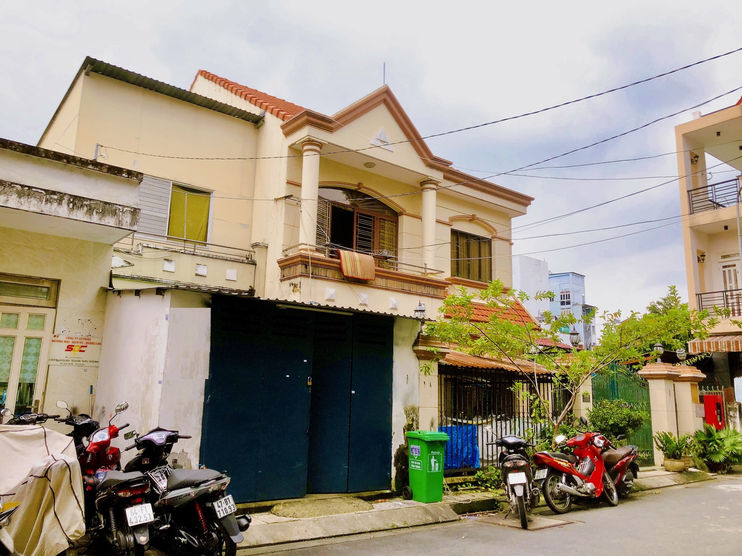 Bán nhà hẻm 12m Tân Sơn Nhì,DT:4x27m đúc 1 trệt 1 lầu khu nhà phố giá 11.3 tỷ.