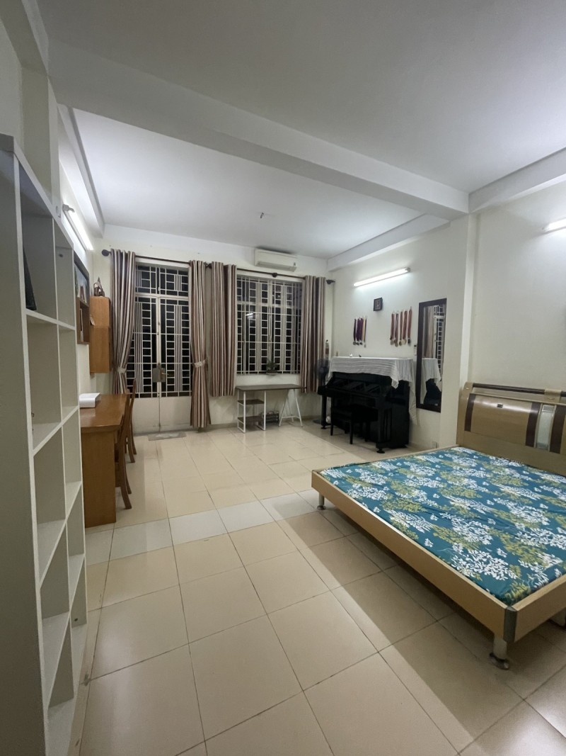 Bán gấp nhà HXH Tô Hiến Thành, Quận 10, 47m2, ngang 4m, giá rẻ.