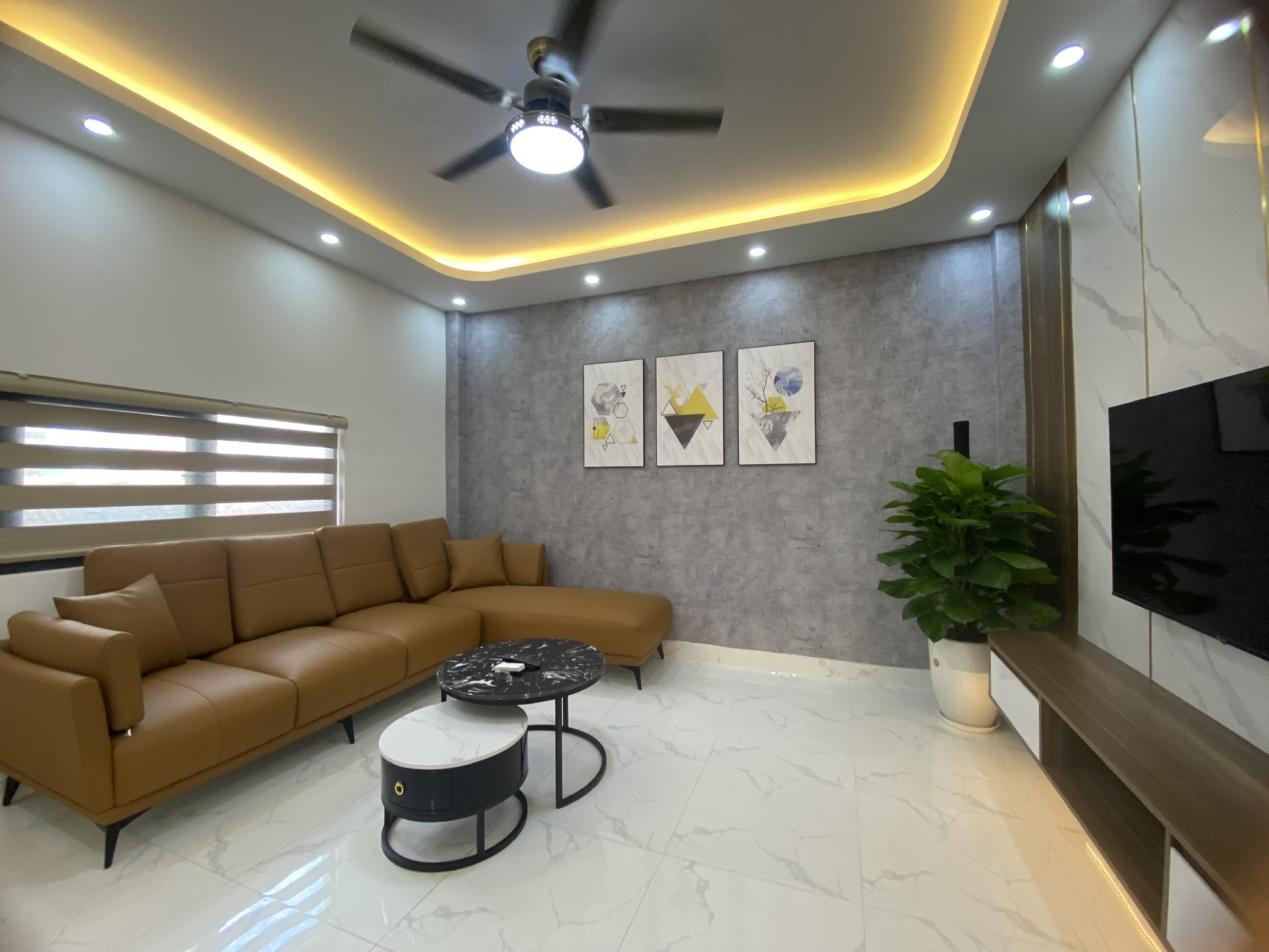 BÁN NHÀ THANH NHÀN, 39m2x 5T, MT4m, Ô TÔ ĐỖ CỔNG, LÔ GÓC, KINH DOANH, CHỈ HƠN 3 TỶ.