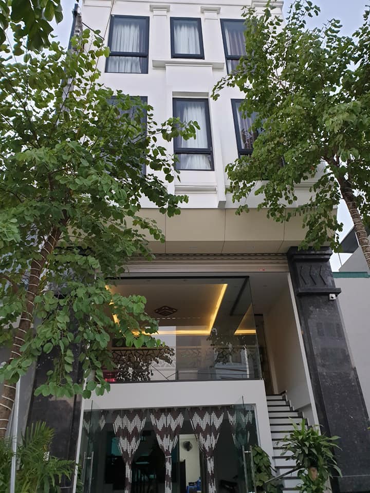 BÁN LK LA KHÊ GARA Ô TÔ 50M2 5 TẦNG HƠN 7 TỶ.