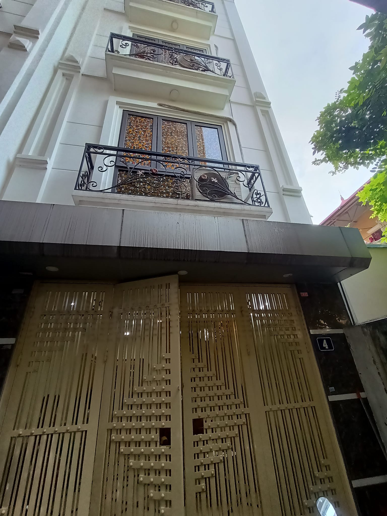 BÁN NHÀ ĐẠI TỪ, GẦN PHỐ, GẦN HỒ, GẦN CHỢ, NHÀ ĐẸP NỘI THẤT XỊN Ở NGAY 3,86 tỷ.