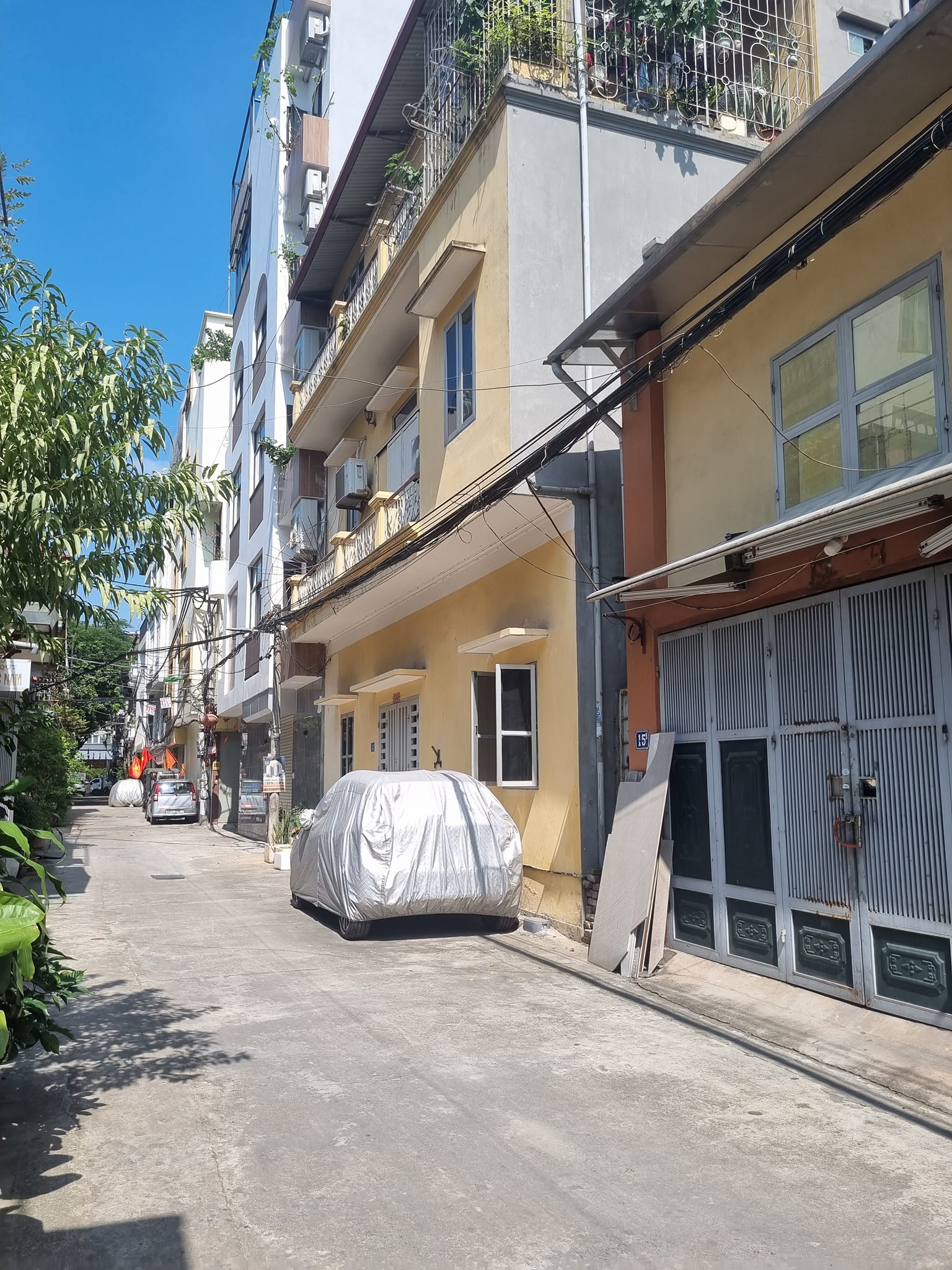 Siêu Hiếm !!! Bán nhà 2T Khai Sơn, Ngọc Thuỵ đường 3oto tránh mặt tiền rộng giá 3,x tỷ TL. LH: 0936123469