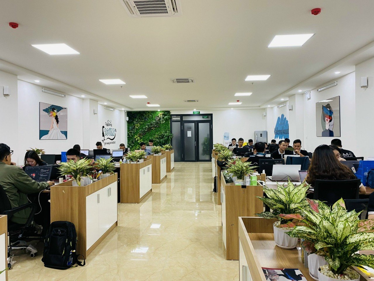 CHO THUÊ VĂN PHÒNG 4 TẦNG NGUYỄN KHANG CẦU GIẤY 160m2.