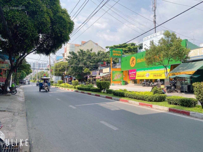 Bán nhà MT Nguyễn Cửu Đàm, P. Tân Sơn Nhì, Tân Phú, giá 17 tỷ TL chính chủ 124m2.