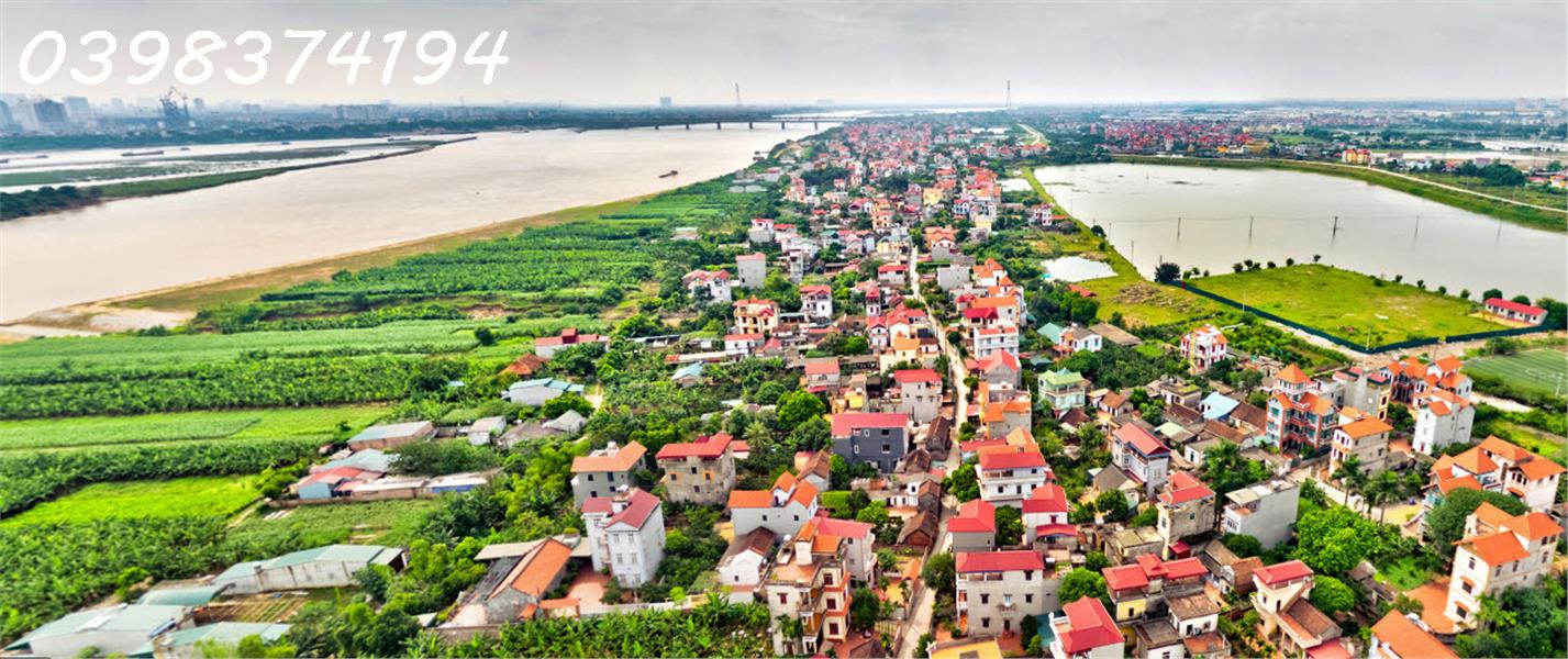 Hải Bối, gần chợ Bỏi, hồ điều hoà Phương Trạch, sẵn nhà 2.5 tầng view bờ kè đê sông hồng.