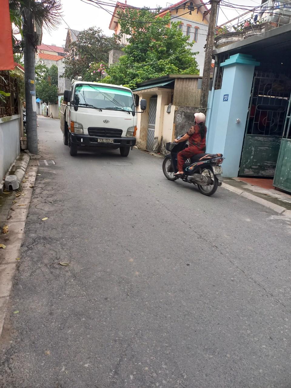 GIÁ ĐẦU TƯ TƯƠNG LAI ĐỈNH OTO TRÁNH NGÕ 272 CỔ BI 79 M2 GIÁ 4.5 TỶ.