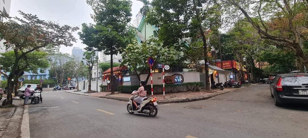 Bán Nhà Đỗ Quang 270M2 MT 17M -79 Tỷ - Vỉa hè Kinh Doanh Ô TÔ Tránh Đỗ.