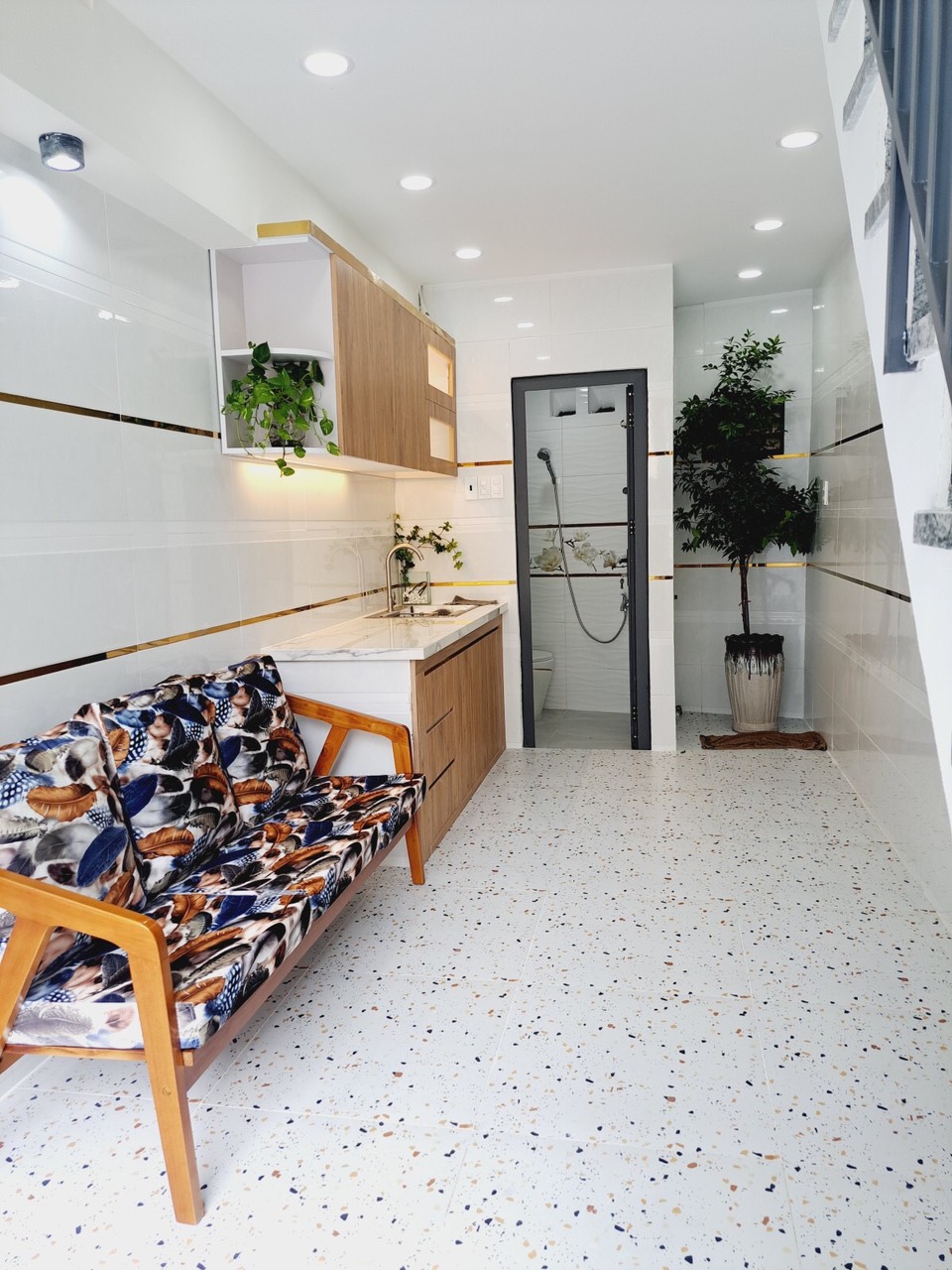 SIÊU PHẨM NHỎ XINH QUẬN 6 - 2 MẶT HẺM XE TẢI 10M - NHÀ 2TẦNG Ở NGAY - - GIÁ CHỈ 2.1TỶ