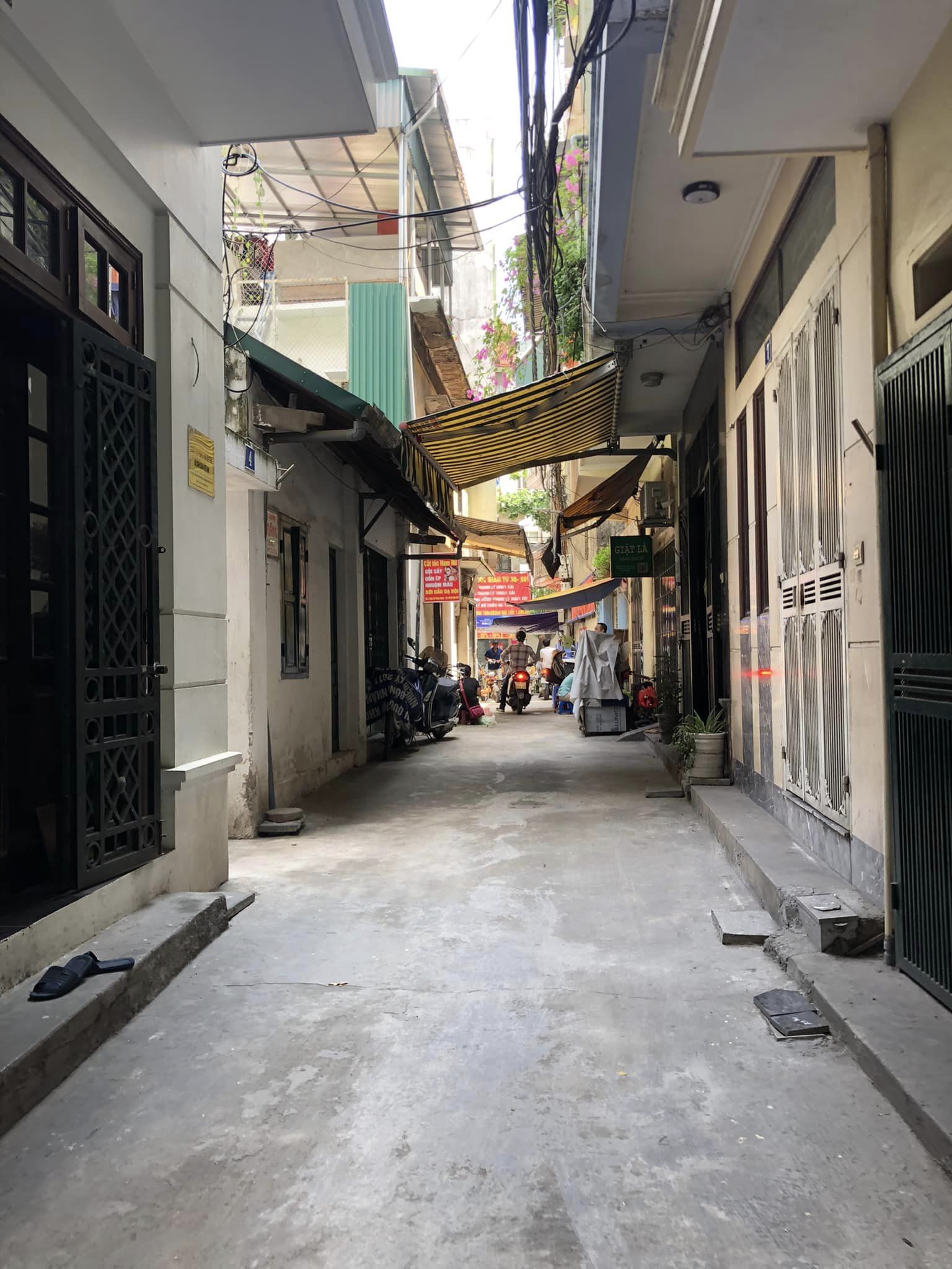 BÁN NHÀ THỤY KHUÊ, 64M2 - MT 4,6M, NHÀ CŨ, VỊ TRÍ NÔNG TUYỆT VỜI, TRUNG TÂM TRƯỜNG DANH TIẾNG, PHÙ HỢP ĐẦU TƯ CĂN HỘ, GIÁ 6,2 TỶ