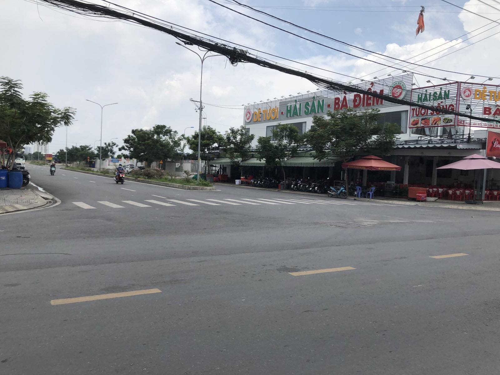 PHAN VĂN ĐỐI - MẶT TIỀN ĐƯỜNG 30M - TIỆN XÂY MỚI TOÀ NHÀ, CĂN HỘ DỊCH VỤ - CHỈ 46 TỶ.