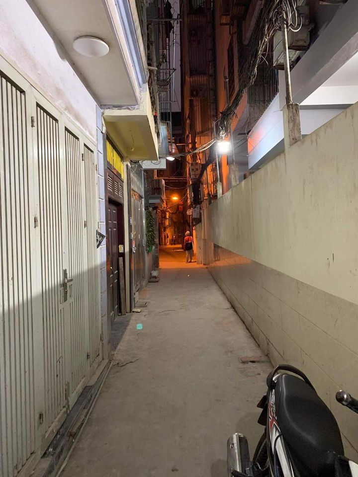 NHÀ LÊ ĐỨC THỌ 3.9 TỶ 33m 6 TẦNG NAM TỪ LIÊM SỔ NỞ ĐẸP NHÀ CHẮC CHẮN.