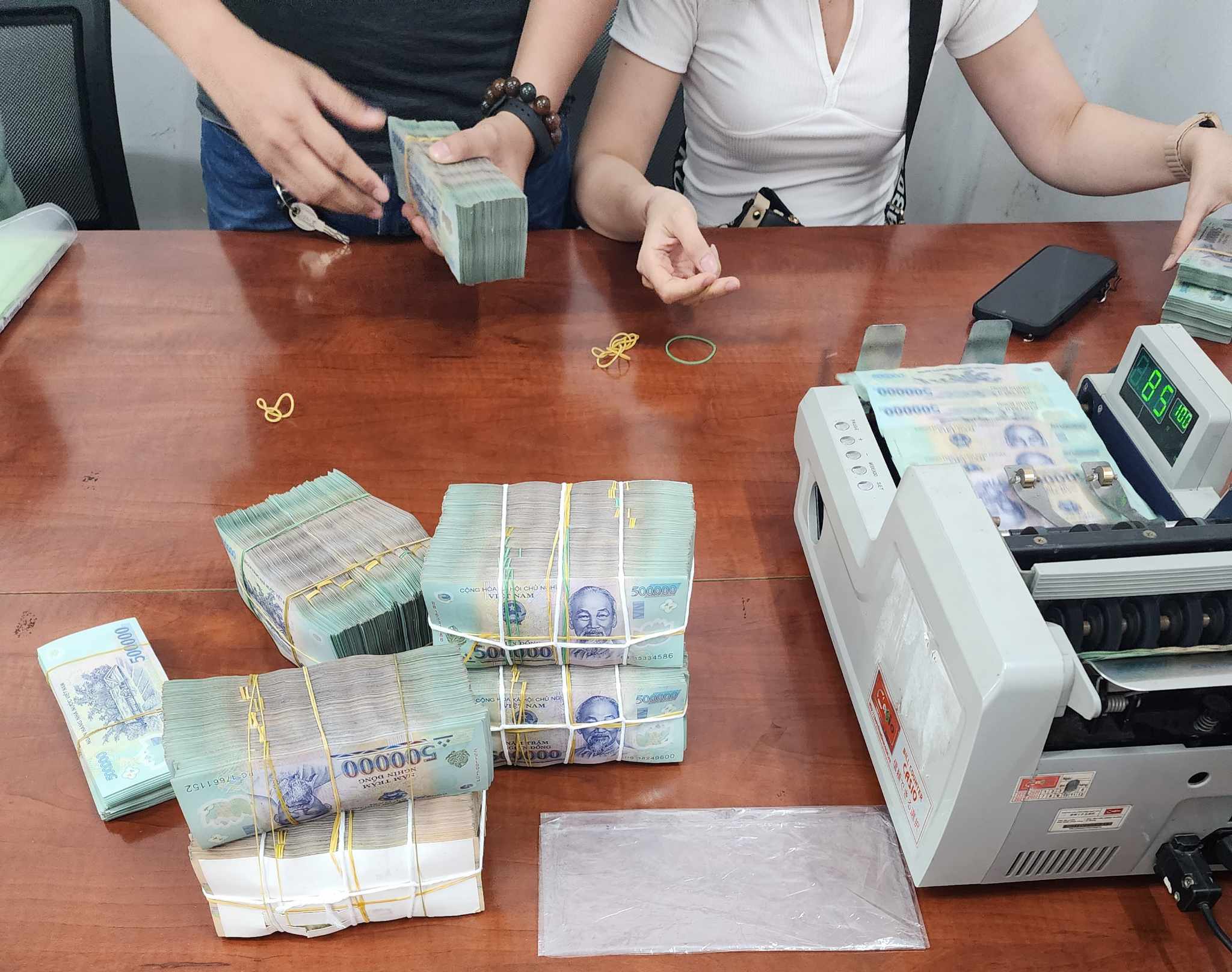 CHUYÊN MÔI GIỚI QUẬN 7, MUA BÁN NHÀ ĐẤT SÀI GÒN, MÔI GIỚI QUẬN 4, MÔI GIỚI NHÀ BÈ, KÝ GỬI NHÀ ĐẤT