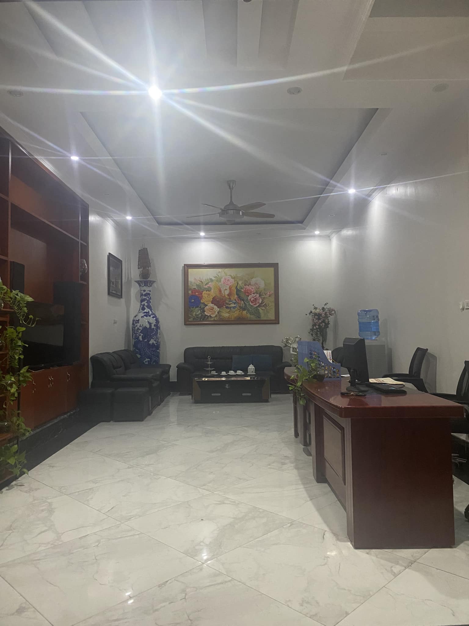 Bán Nhà Mặt Phố Hàng Buồm 280M2 MT 9M 135 Tỷ