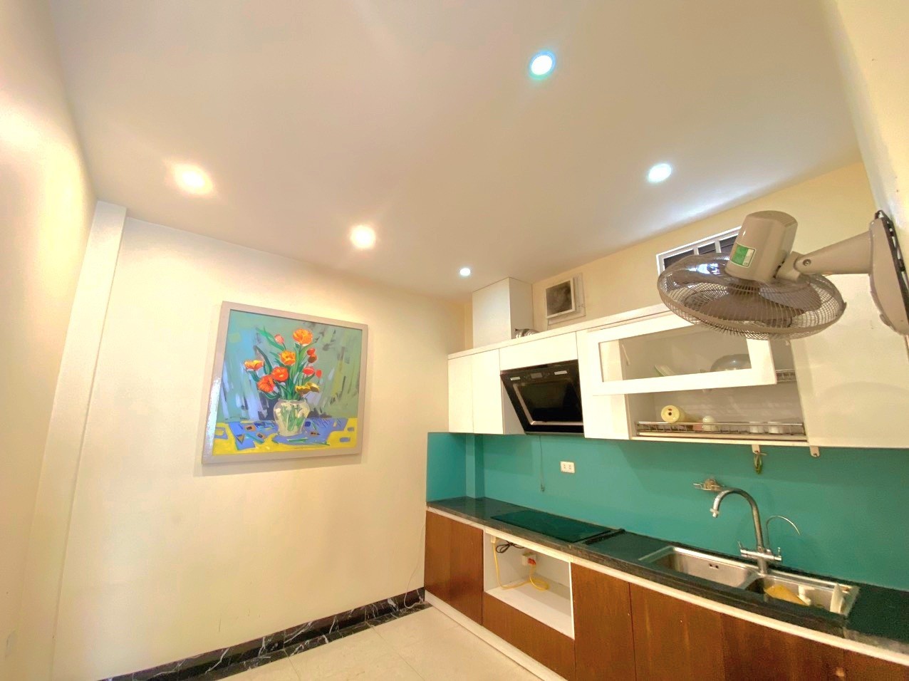 Bán nhà Phố Bắc Biên, 5 tầng, mt 4m, ô tô tải tránh, KD, 3.4 tỷ.