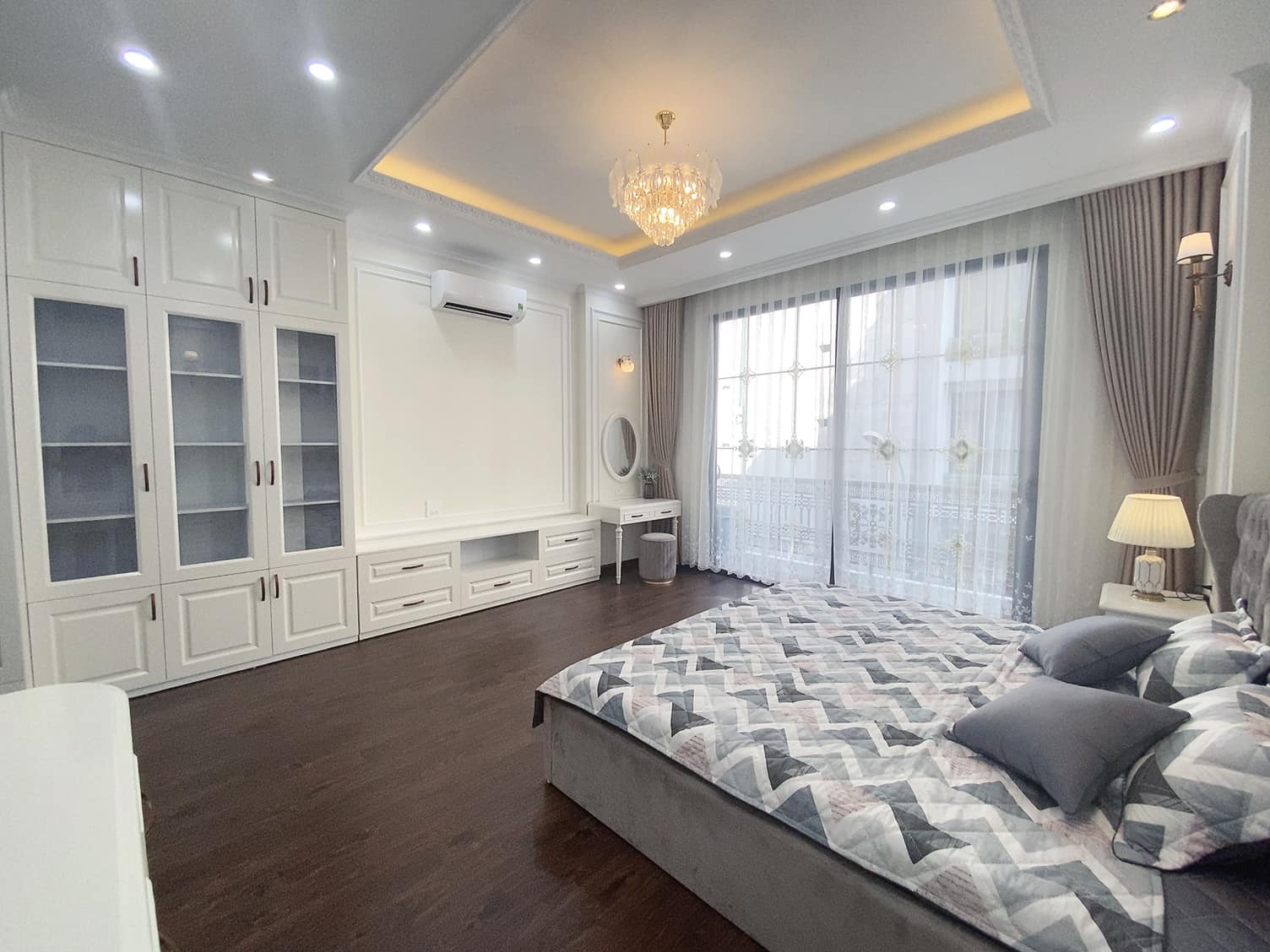 Bán nhà Ngô Sỹ Liên, 2 thoáng, 20m ô tô, nhà đẹp, Nt xịn, 65m, 5 tỷ 2.