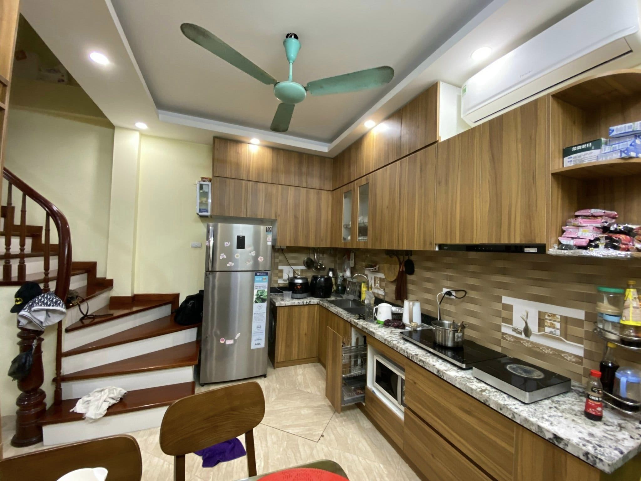 Bán nhà ngõ 72 Trường Chinh, ngõ nông, rộng, ô tô gần nhà đẹp 6 ngủ, 35m, 3 tỷ 77.