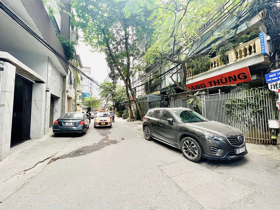 Bán Nhà Ngọc Khánh 100M2 4 Tầng MT 5M–19.5 Tỷ-KD Ô TÔ Tránh Hai Mặt Thoáng.