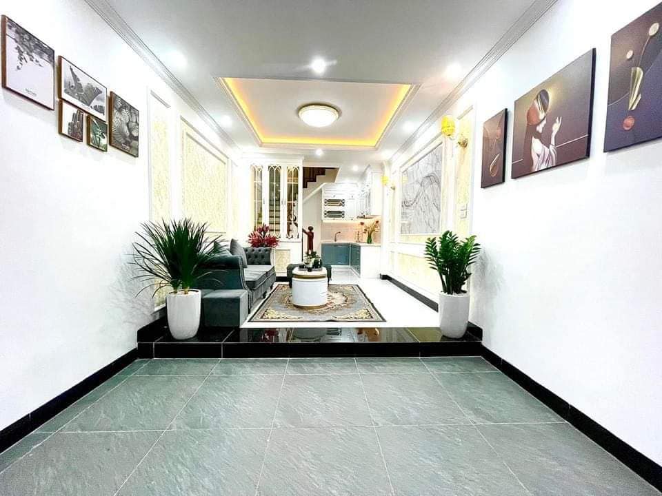 Bán nhà Khương Hạ, 38m2 x 5T x 4.5 tỷ, FULL NỘI THẤT - Ô TÔ GẦN.