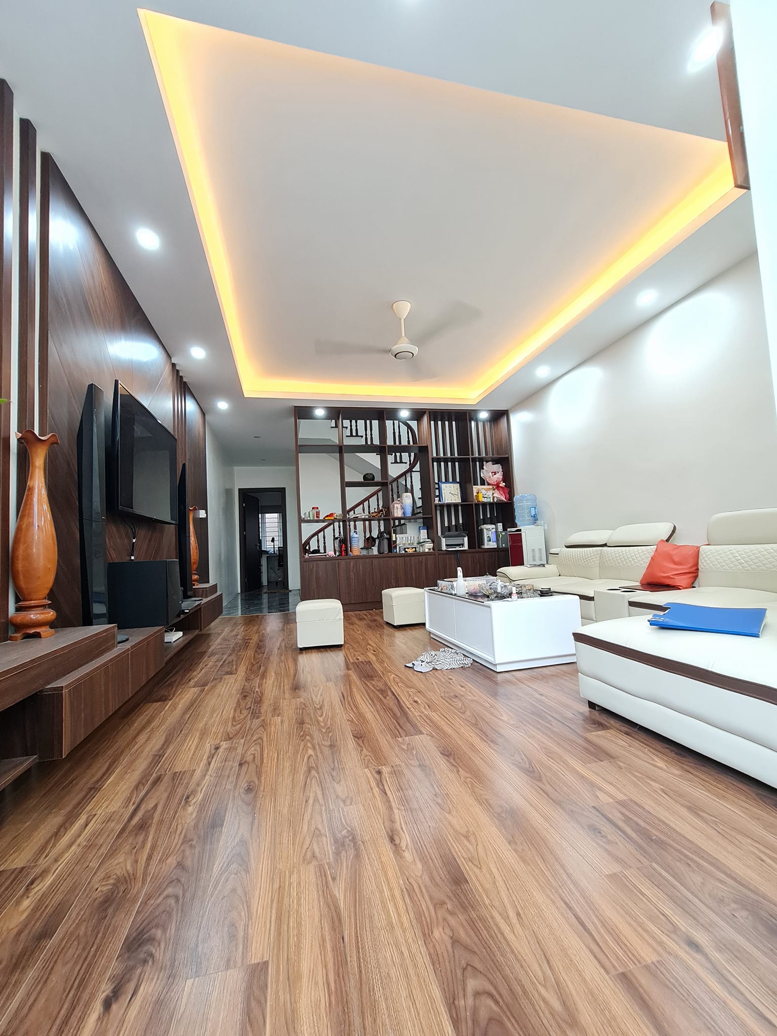 BÁN NHÀ TÔN ĐỨC THẮNG, Ô TÔ TRÁNH, KINH DOANH, 52M2 6T MT5M, GIÁ 12.9 TỶ.