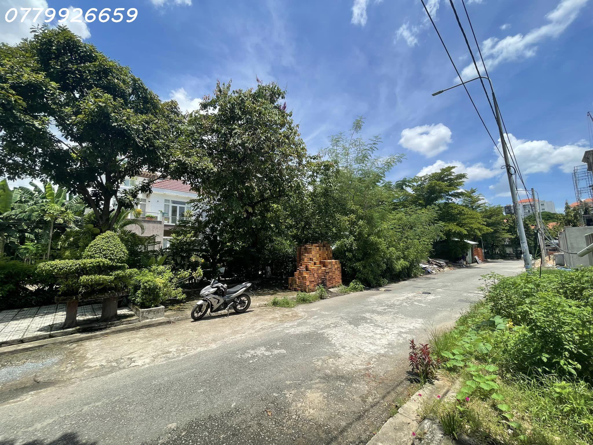 CHỦ NGỘP BÁN GẤP ĐẤT KHU BIỆT THỰ THỚI AN, Q12, 200M2, SỔ VUÔNG VỨC.