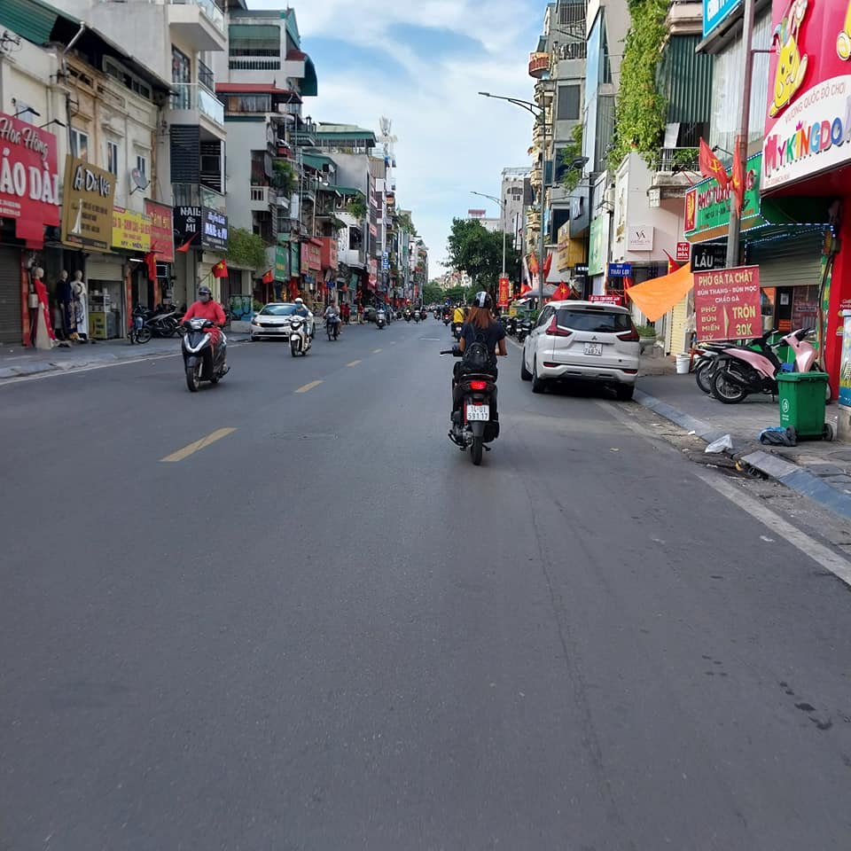 MẶT PHÔ BẠCH MAI,115M,3T,MT4,5M,VỈA HÈ, Ô TÔ TRÁNH, 30 TỶ..