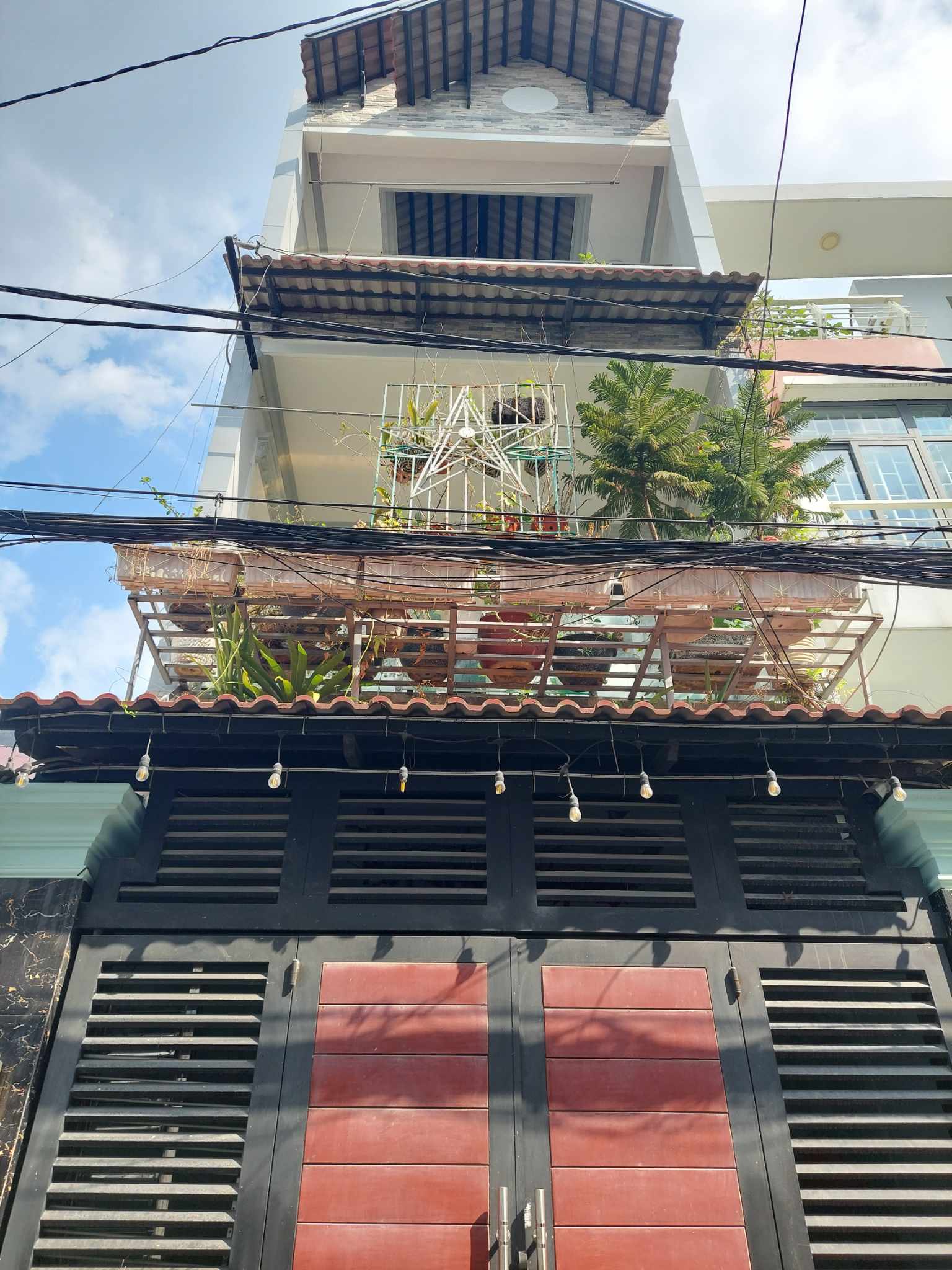 XUẤT NGOẠI Bán GẤP Nhà Bùi Quang Là - Gò Vấp 91M2, 3Tầng, Chỉ 6 Tỷ 900 TL.