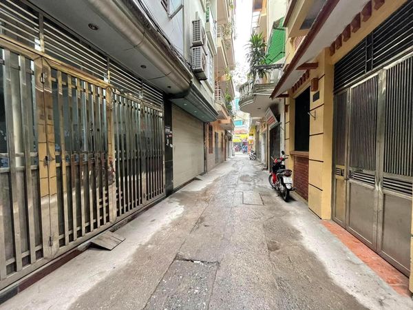 BÁN NHÀ DƯƠNG QUẢNG HÀM TT QUẬN CẦU GIẤY 8.2 TỶ 3.4m 6T MT 4.5m LÔ GÓC Ô TÔ ĐỖ CỬA KINH DOANH